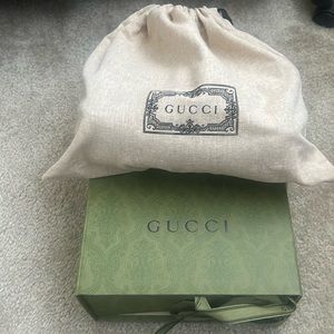 Gucci purse with wallet